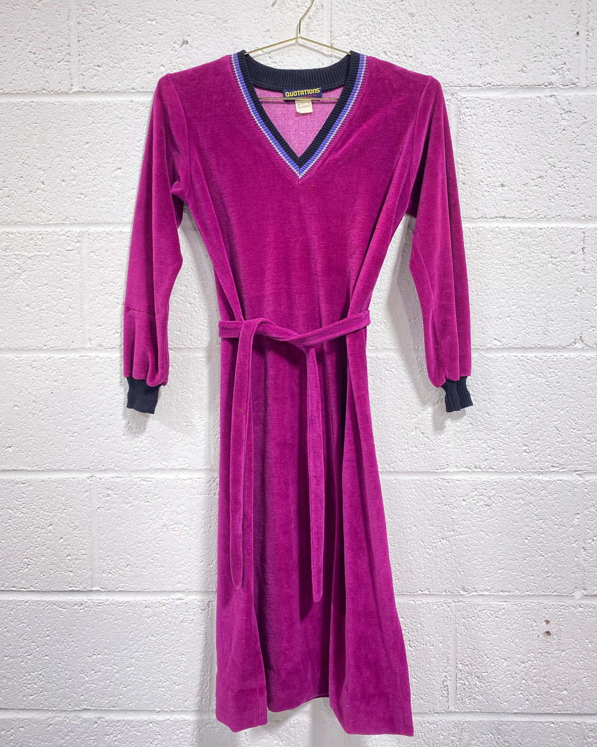 Vintage Fuchsia Velour Dress (9)