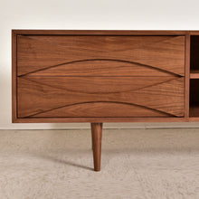 Highland Low Profile Console
