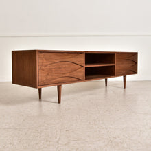 Highland Low Profile Console
