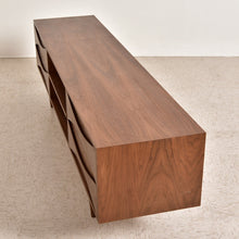 Highland Low Profile Console