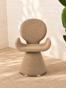 Adler Pedestal Dining Chair in Sand