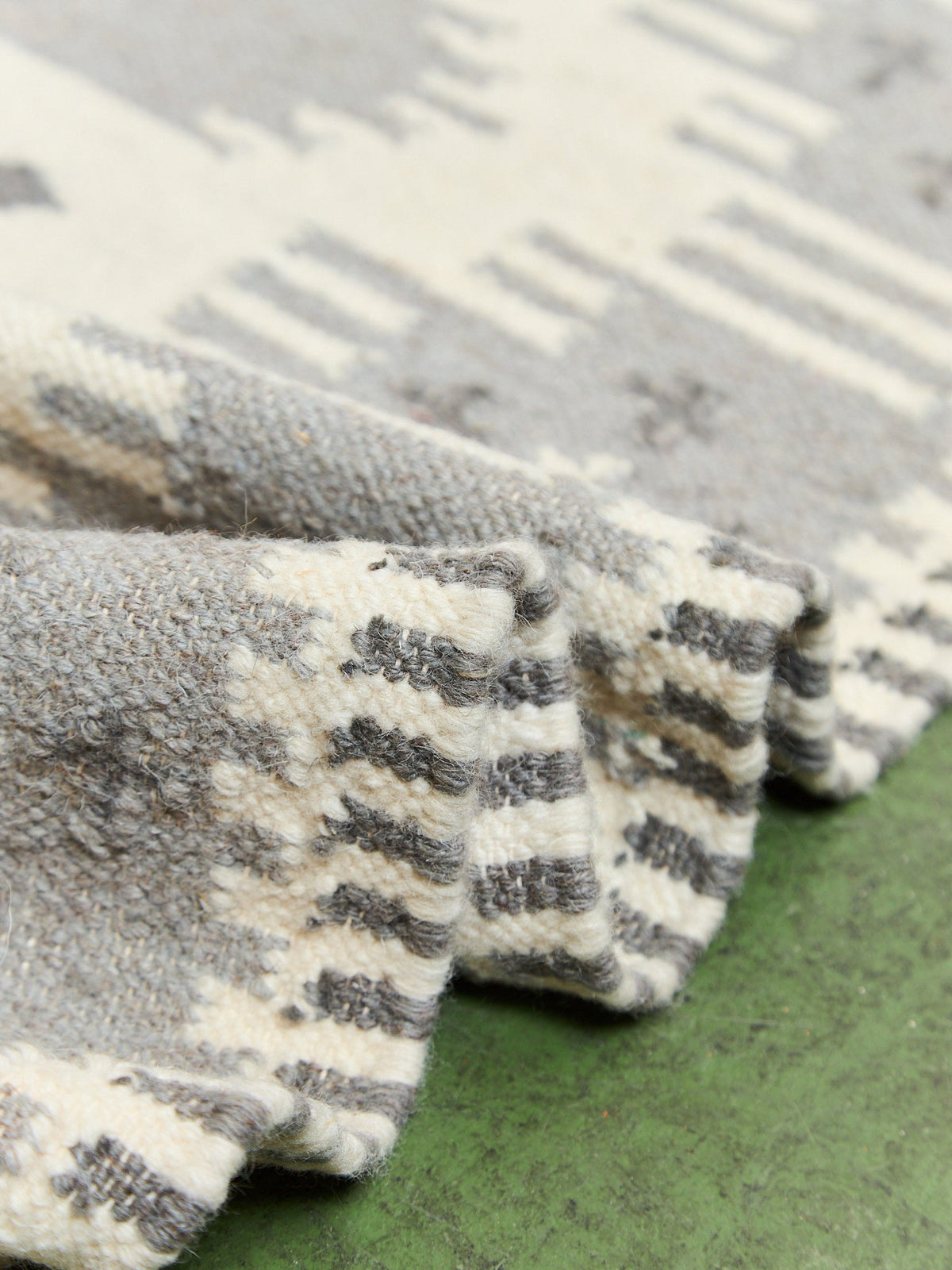 Vintage Gray Kilm Rug
