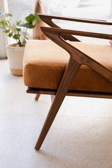 Ziggy Walnut Lounge Chair