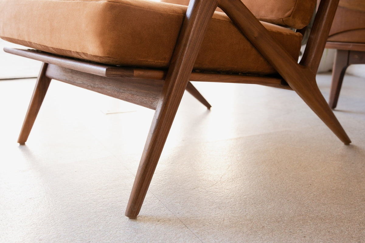 Ziggy Walnut Lounge Chair