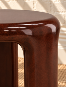 Klarisse Side Table in Chesnut