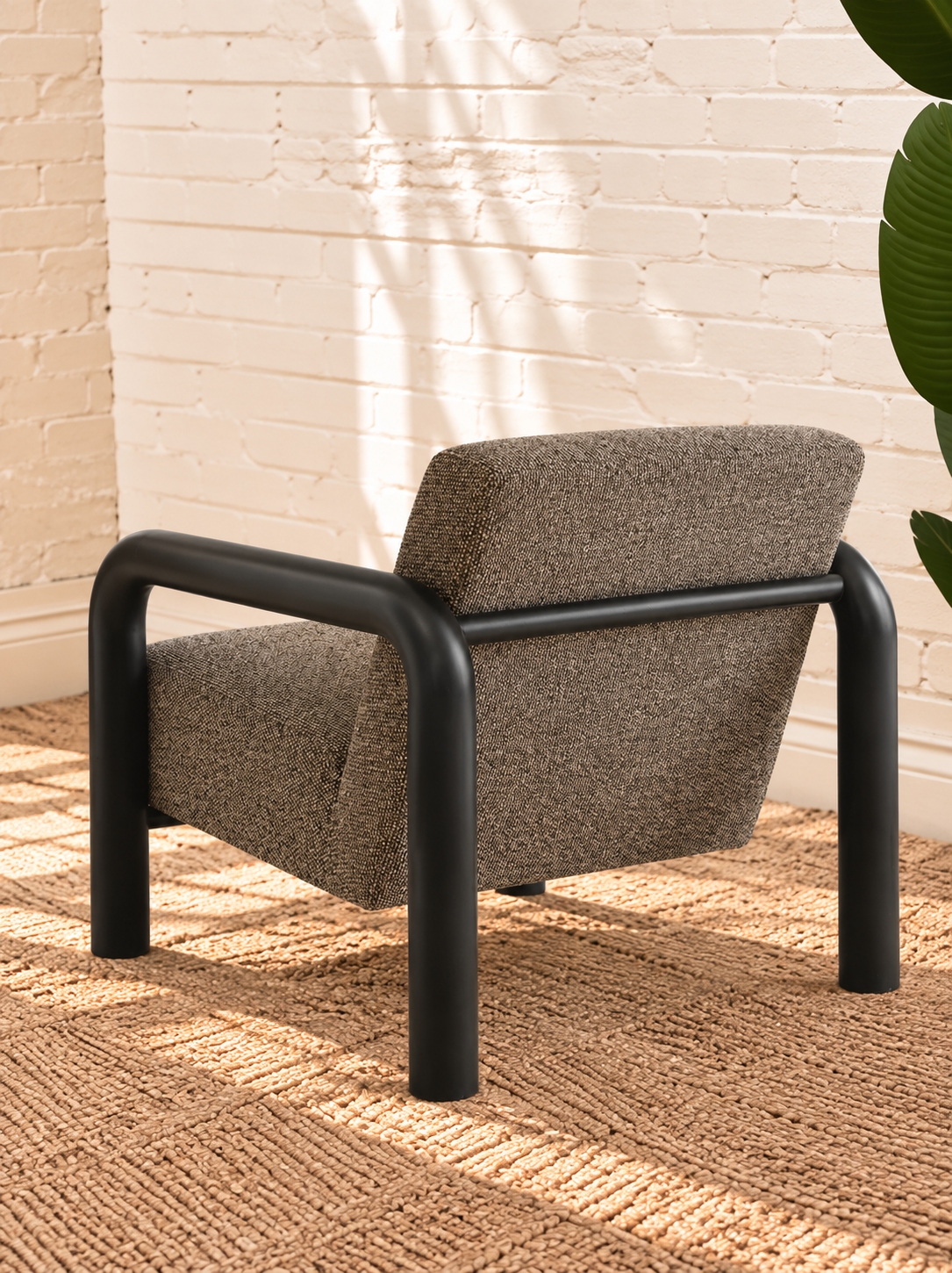 Riviera Lounge Chair in Onyx