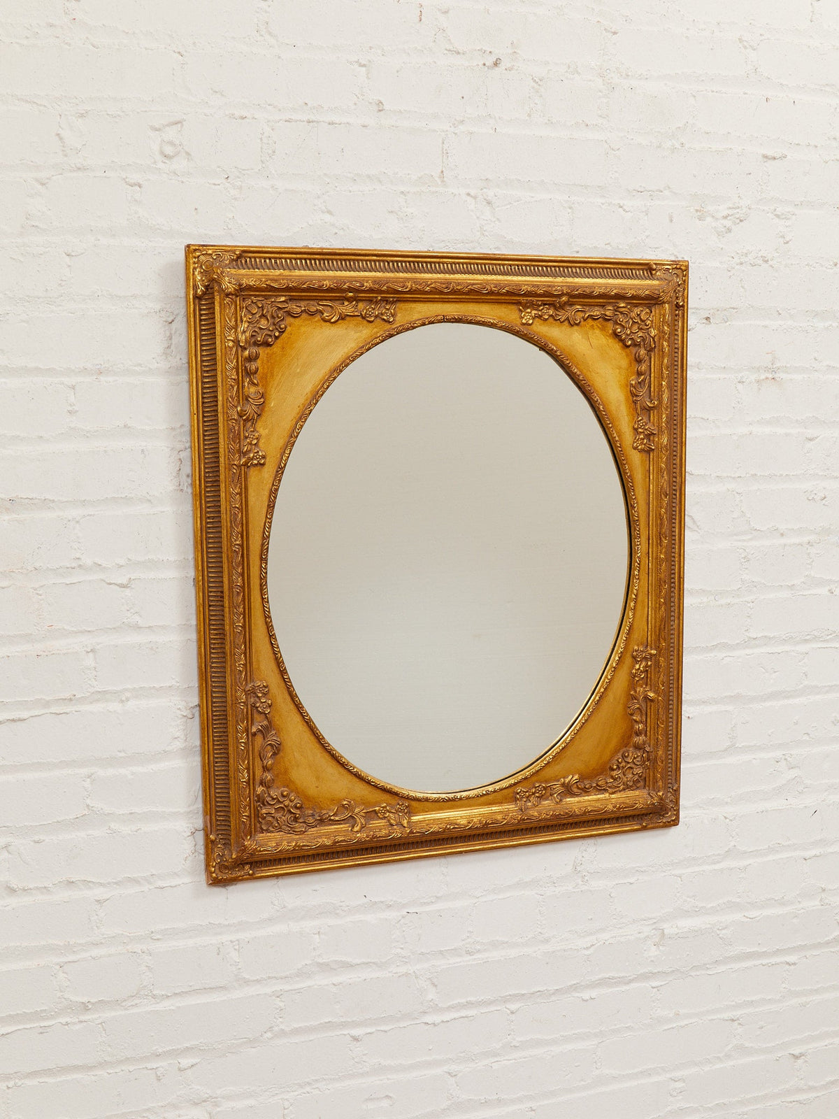 Framed Gold Gilded Vintage Mirror Circle