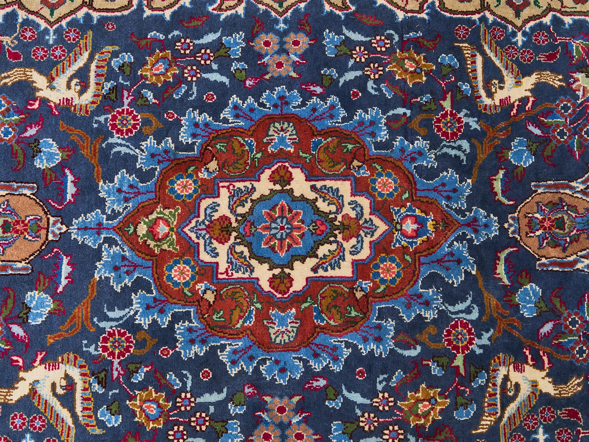 Vintage 7 ‘x 3 1/2 ‘ Rug