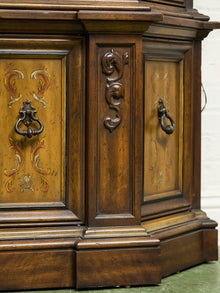 Drexel Heritage Hutch