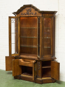Drexel Heritage Hutch