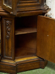 Drexel Heritage Hutch