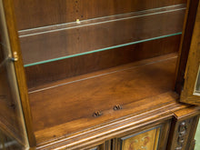 Drexel Heritage Hutch