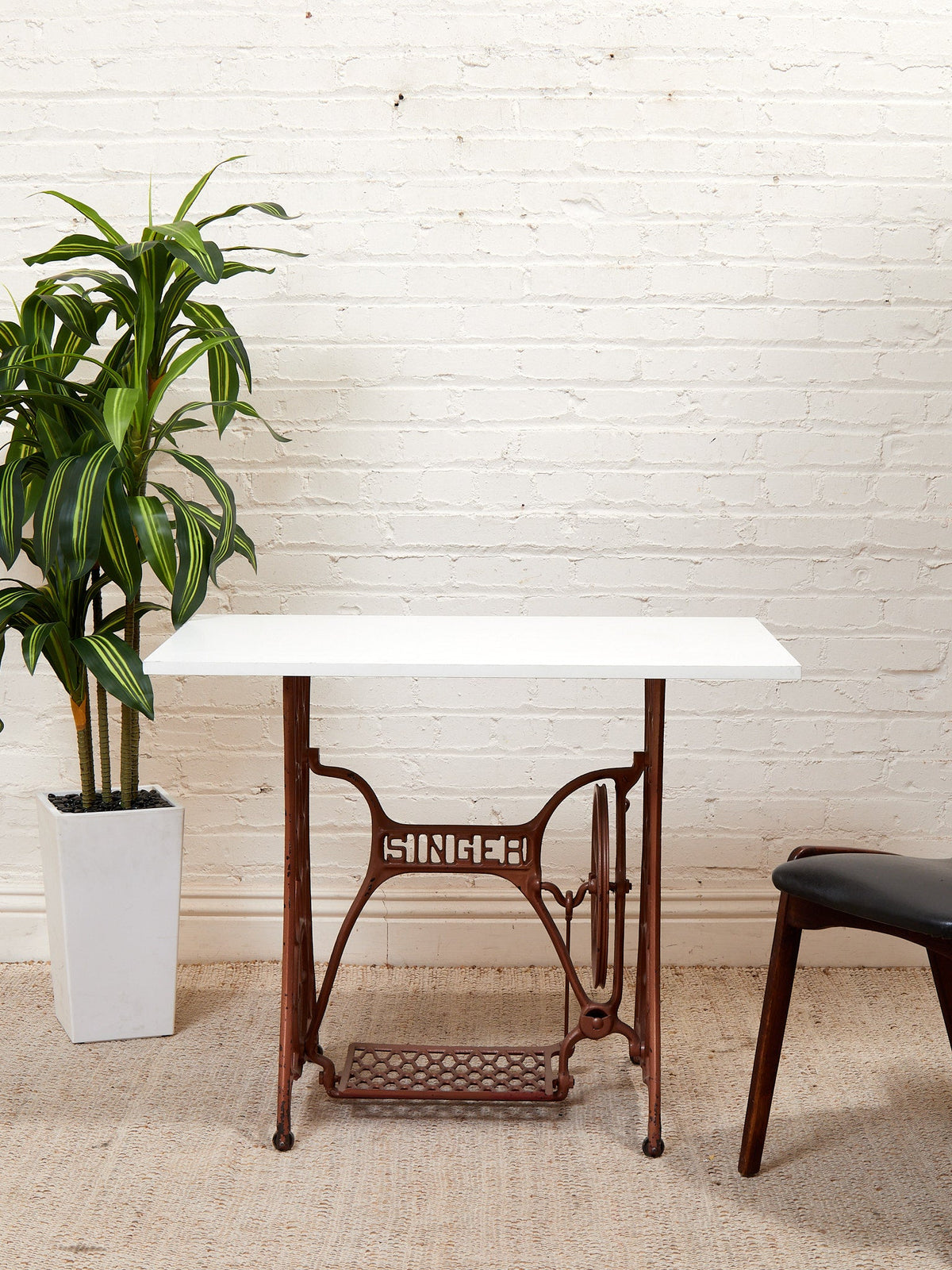 Singer Base Table Desk