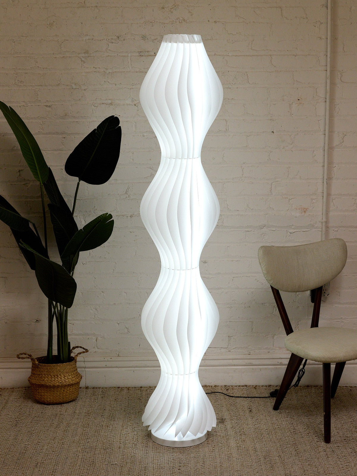 Vintage Sculptural White Wave Floor Lamp