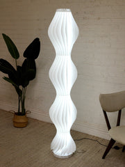 Vintage Sculptural White Wave Floor Lamp