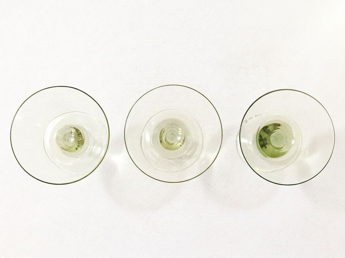 Vintage Green Cocktail Glasses with Spiral Stems – Set of 3