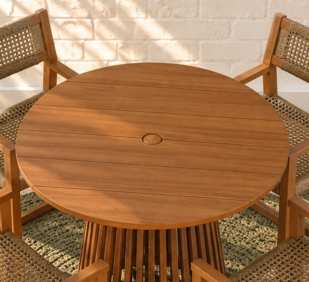 Victoria Slatted Dining Table with Four Rattan Armchairs in Warm Teak