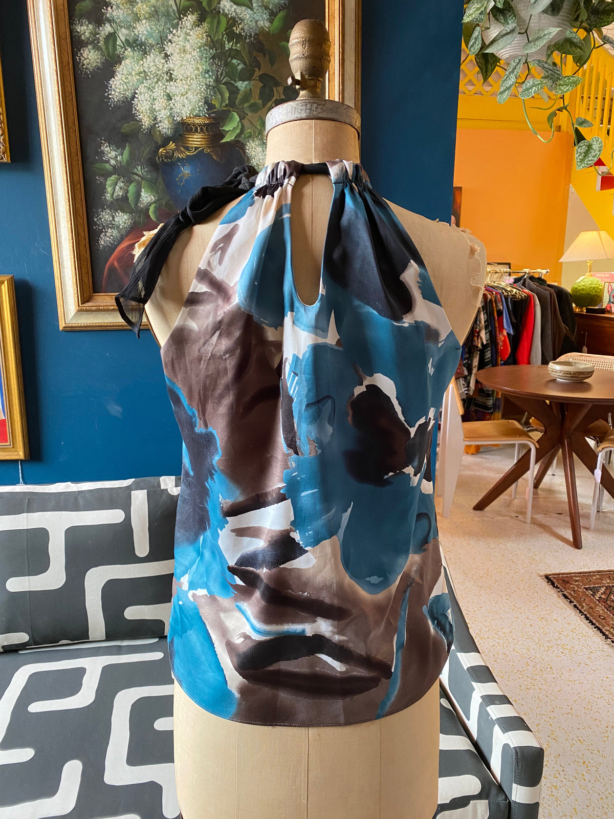 Silky Sleeveless Blouse with Neck Tie