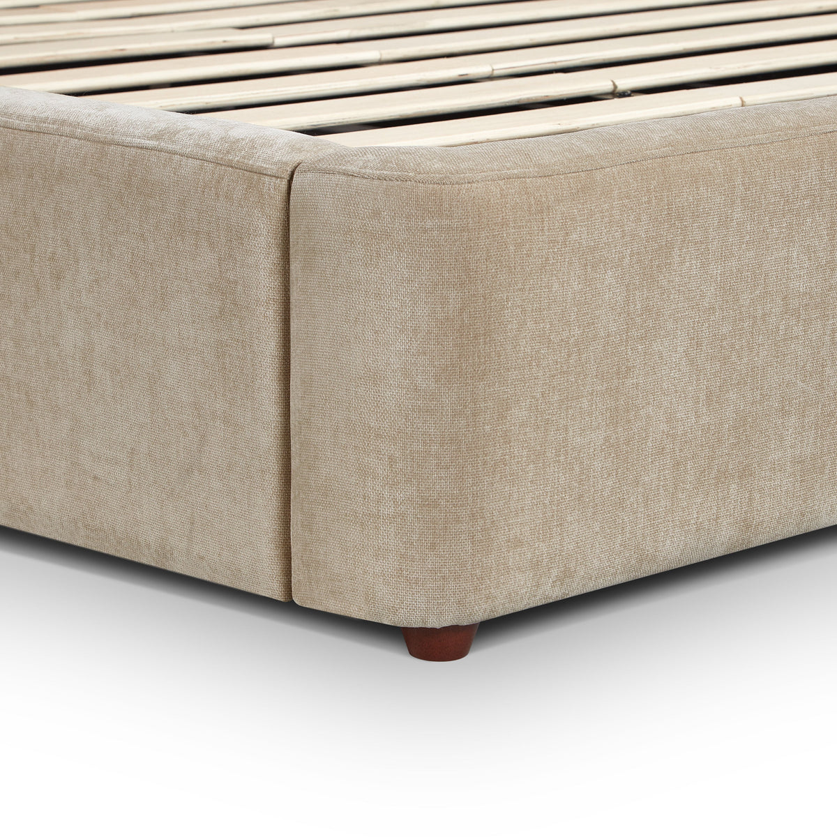 Leah Performance Chenille Bed